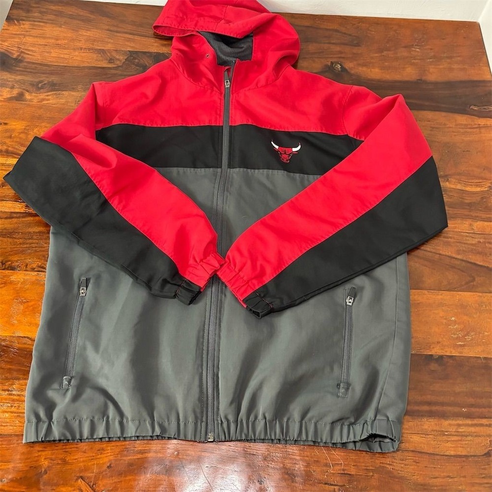 Colosseum Men's Vintage Chicago Bulls Windbreaker Jacket Size L Multicolor